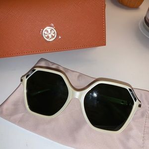 Tory Burch sunglasses BRAND NEW